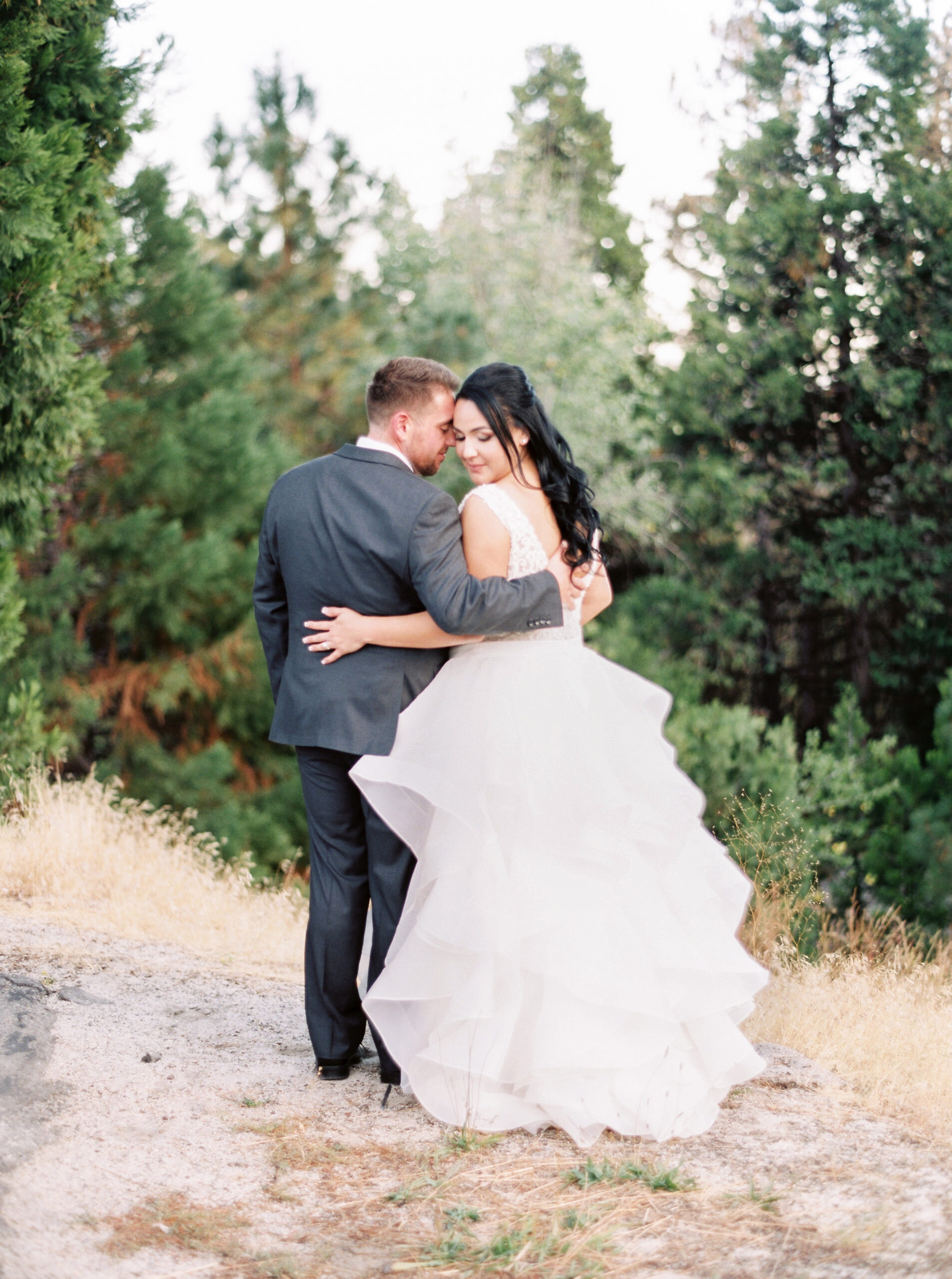Tenaya-lodge-wedding-at-yosemite-national-park-california-10.jpg
