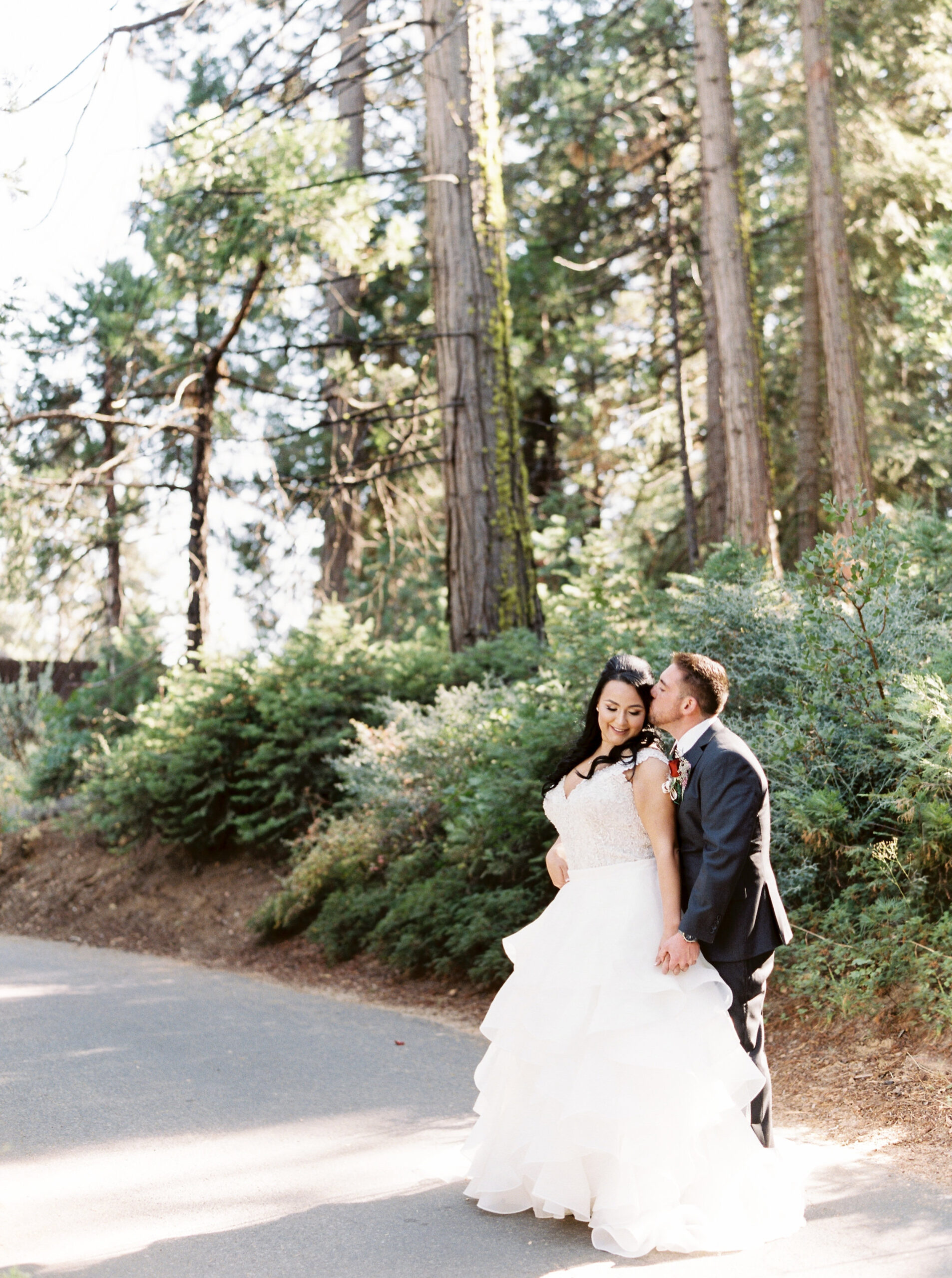 Tenaya-lodge-wedding-at-yosemite-national-park-california-38.jpg