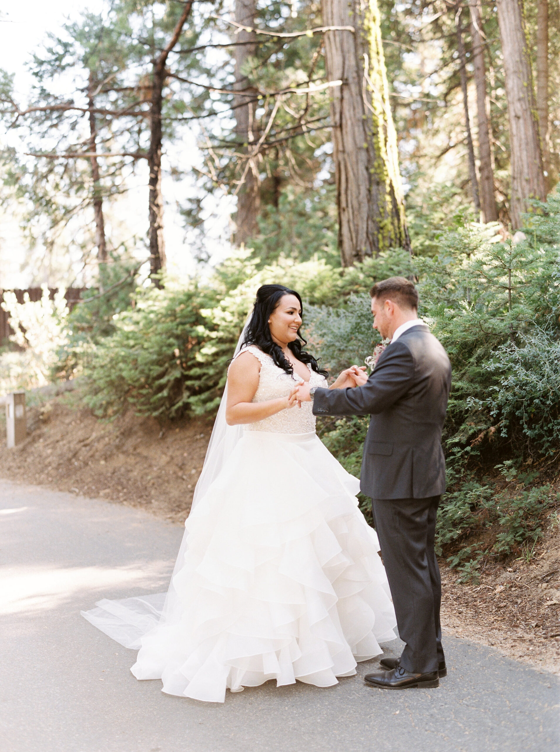 Tenaya-lodge-wedding-at-yosemite-national-park-california-64.jpg