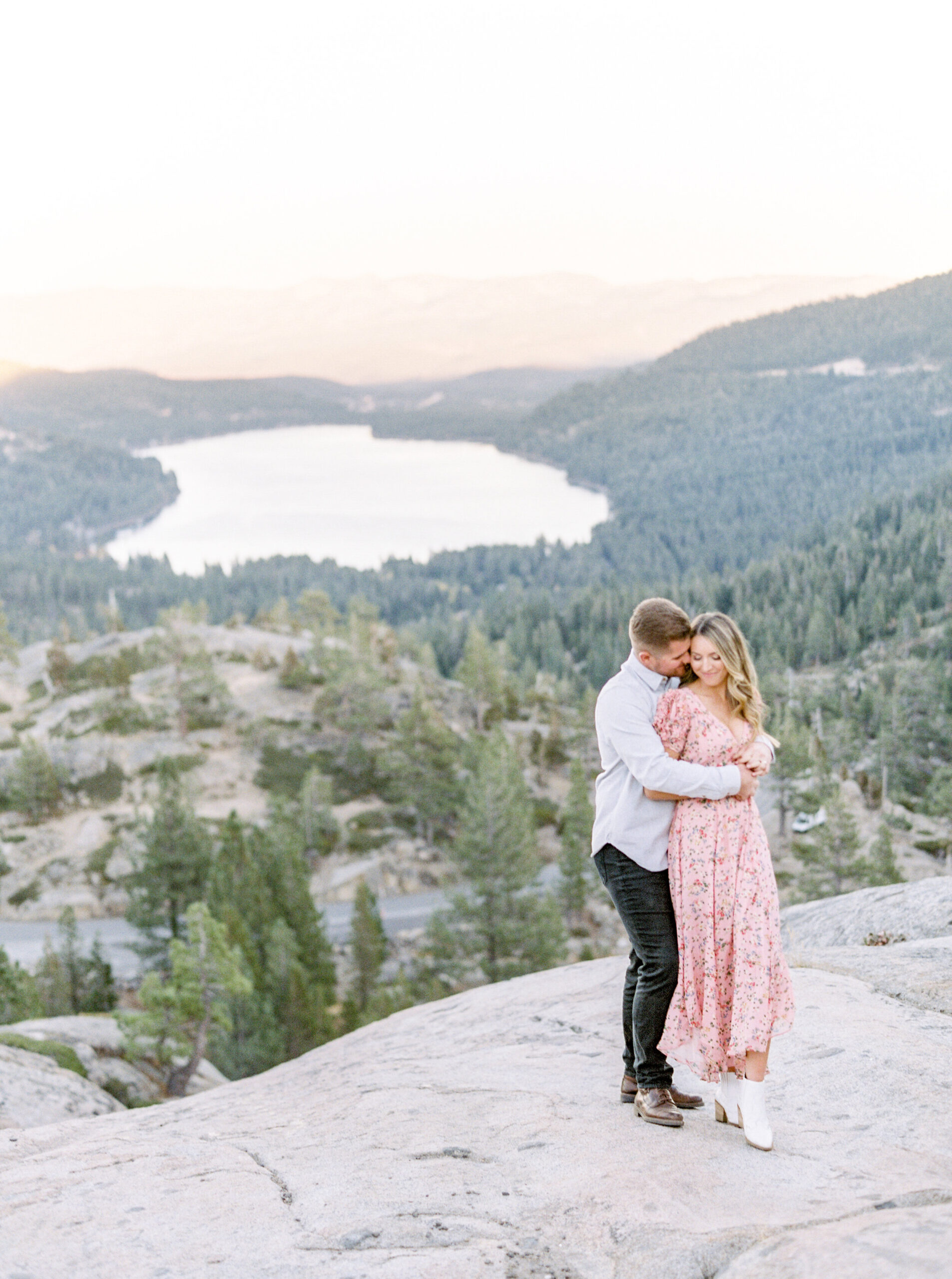 Truckee Anniversary Session - Madison and Brennan